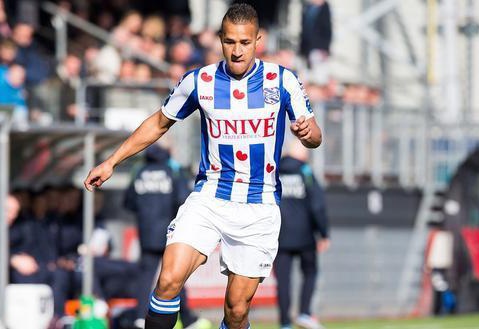 在朗尼克执 在朗尼克执