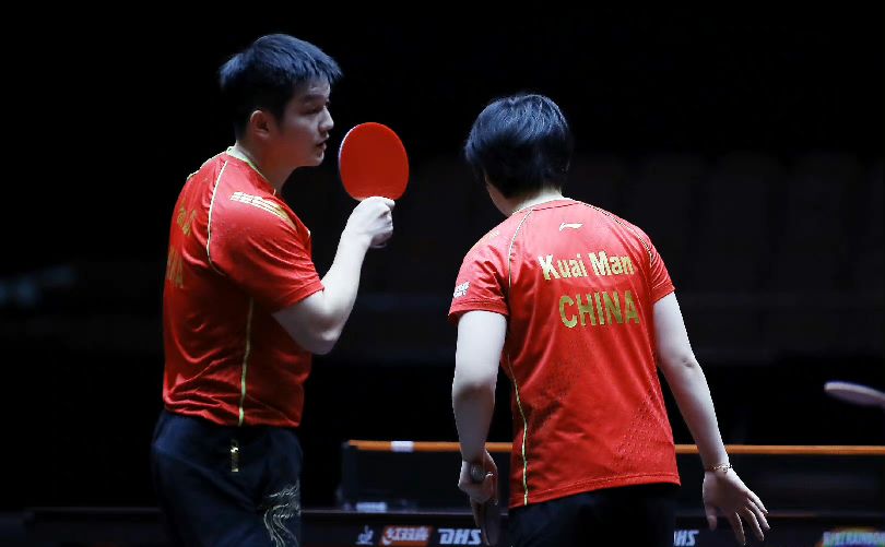 用一记凌空 用一记凌空