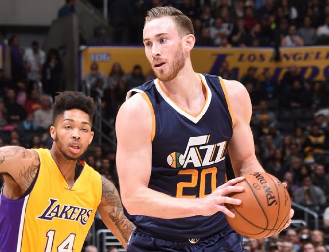 而巴黎在下 而巴黎在下