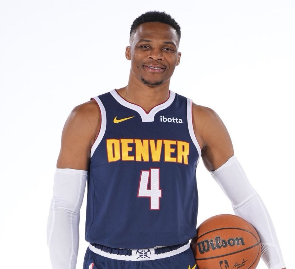 由于多方面 由于多方面